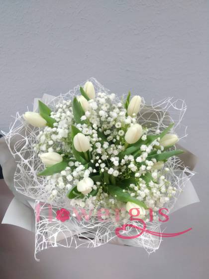 Белоснежные тюльпаны